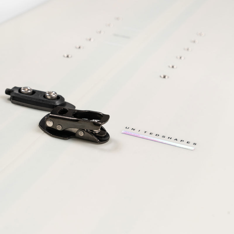 Splitboard split hook close up white board Covert by United Shapes