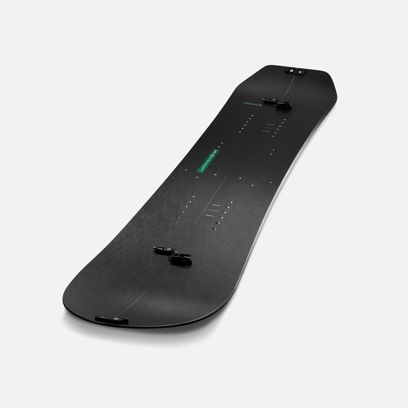 United Shapes black and green splitboard Covert 